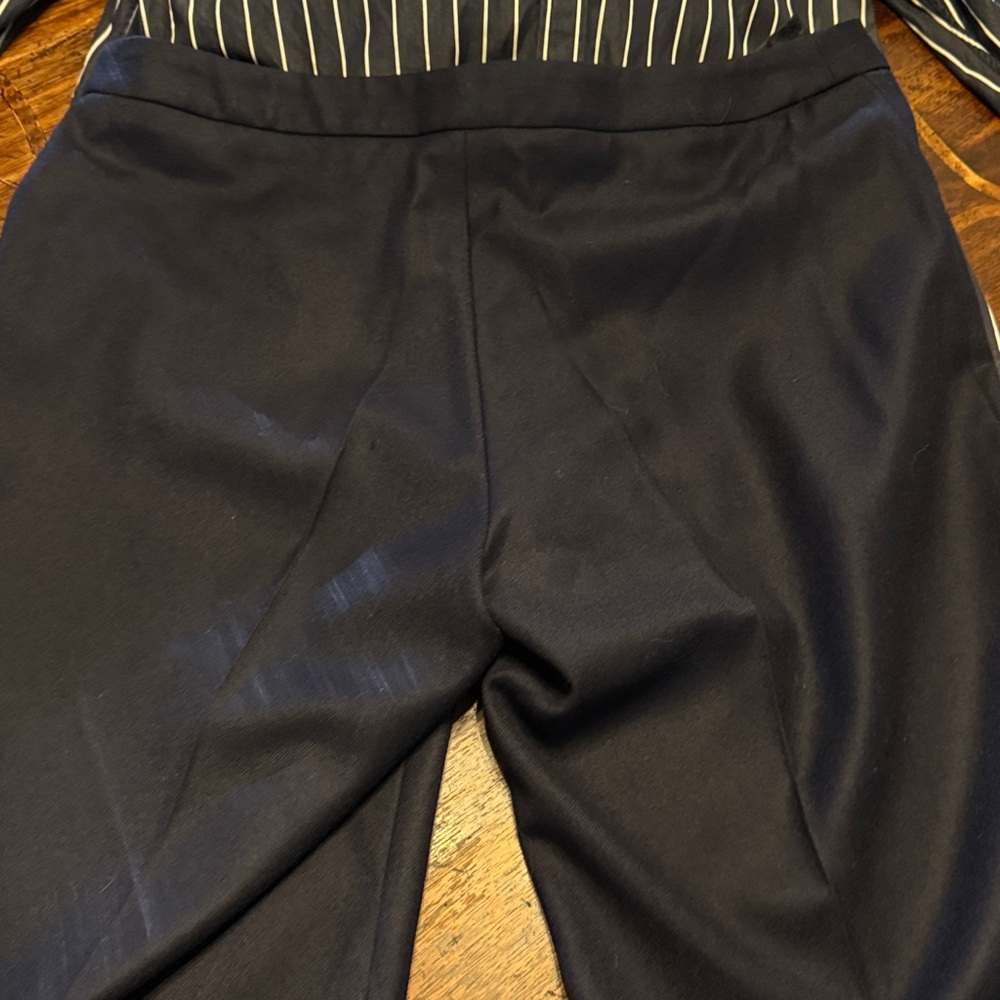 Jaeger women’s Navy Dress 100% Wool Pants size 10 EUC- like New - Picture 3 of 9